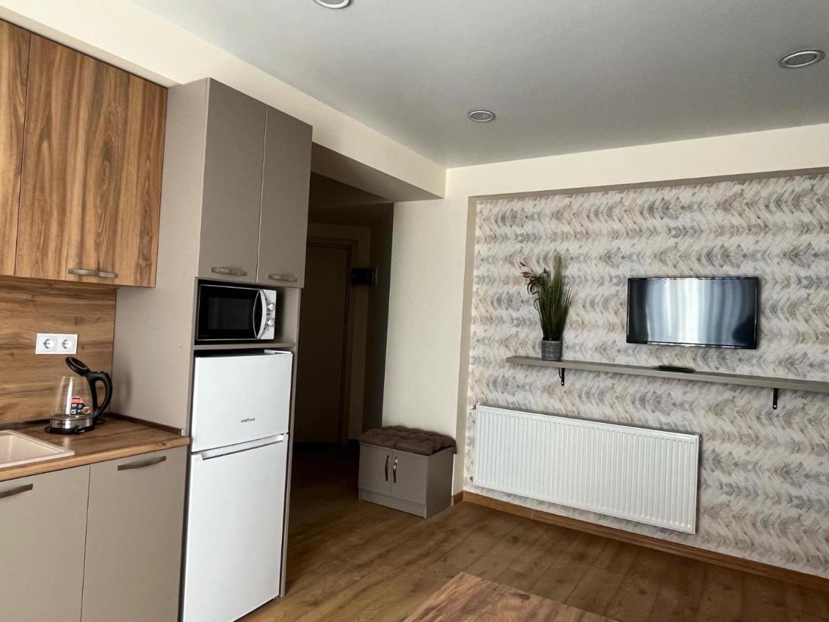 Delux Apartment For 6 Guest, New グダウリ エクステリア 写真