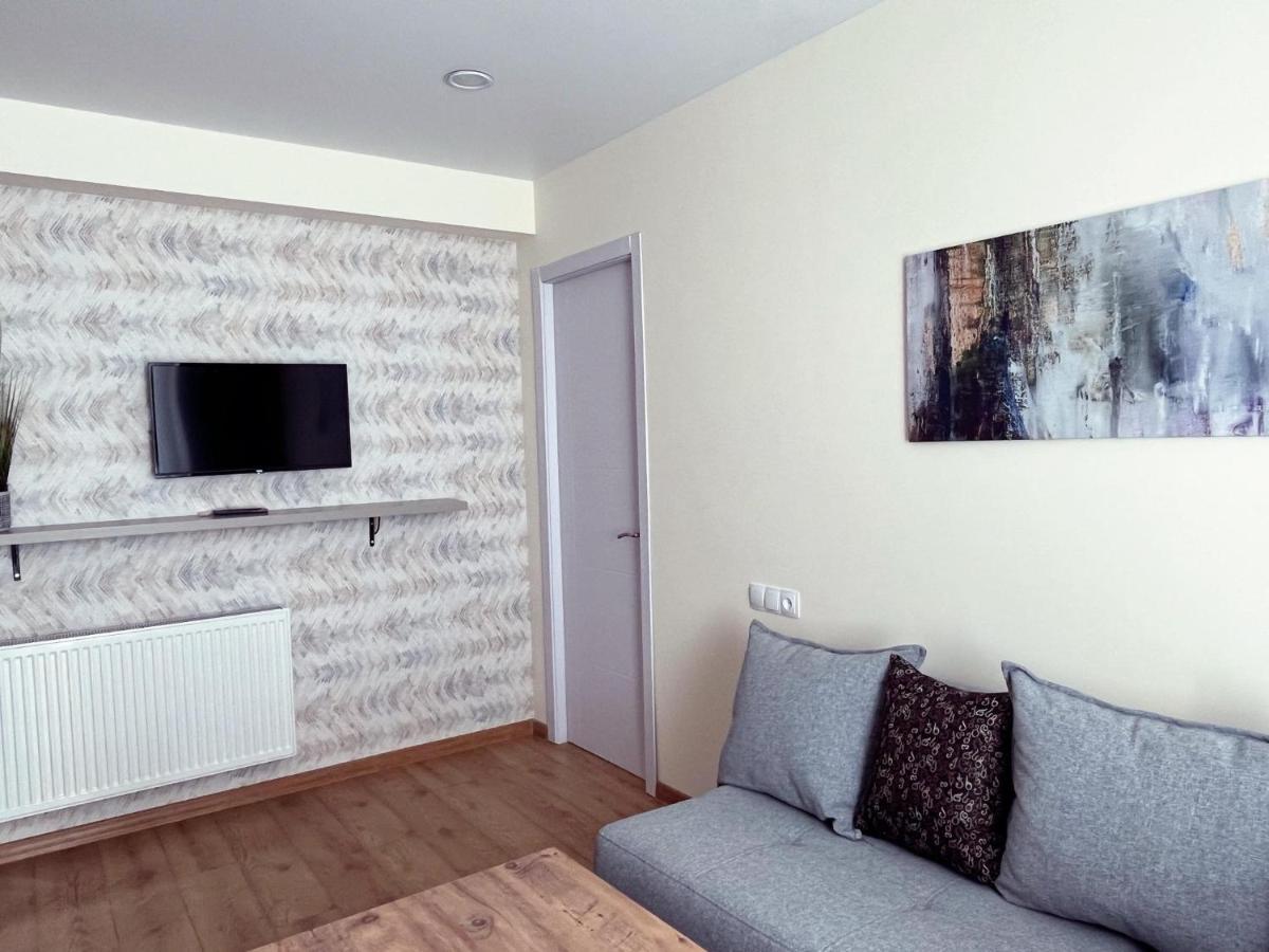 Delux Apartment For 6 Guest, New グダウリ エクステリア 写真