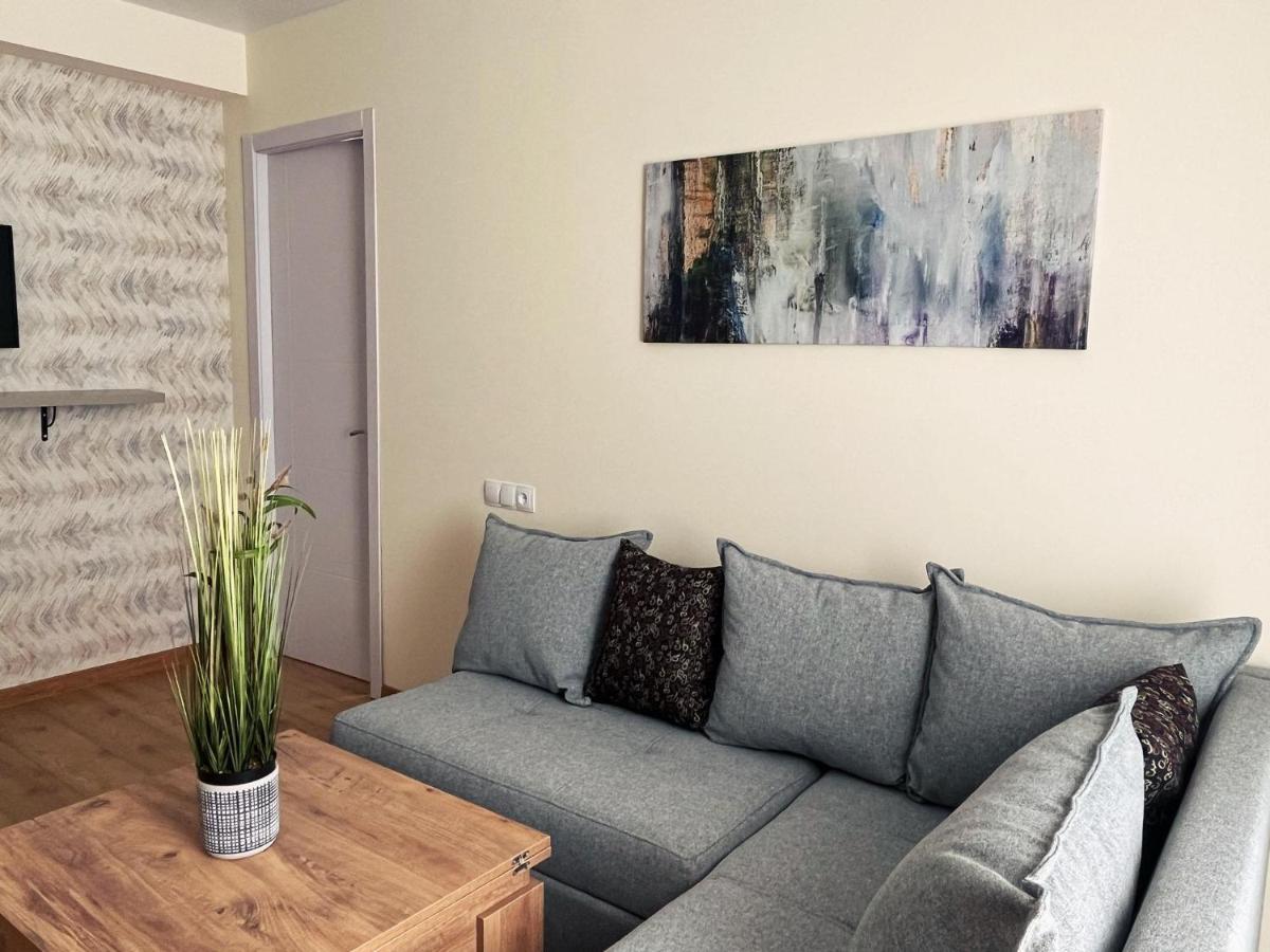 Delux Apartment For 6 Guest, New グダウリ エクステリア 写真